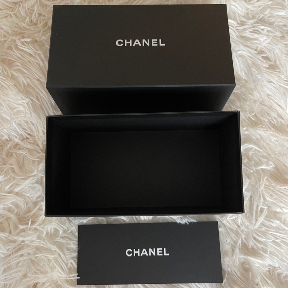 New Authentic Chanel Small Gift Box
